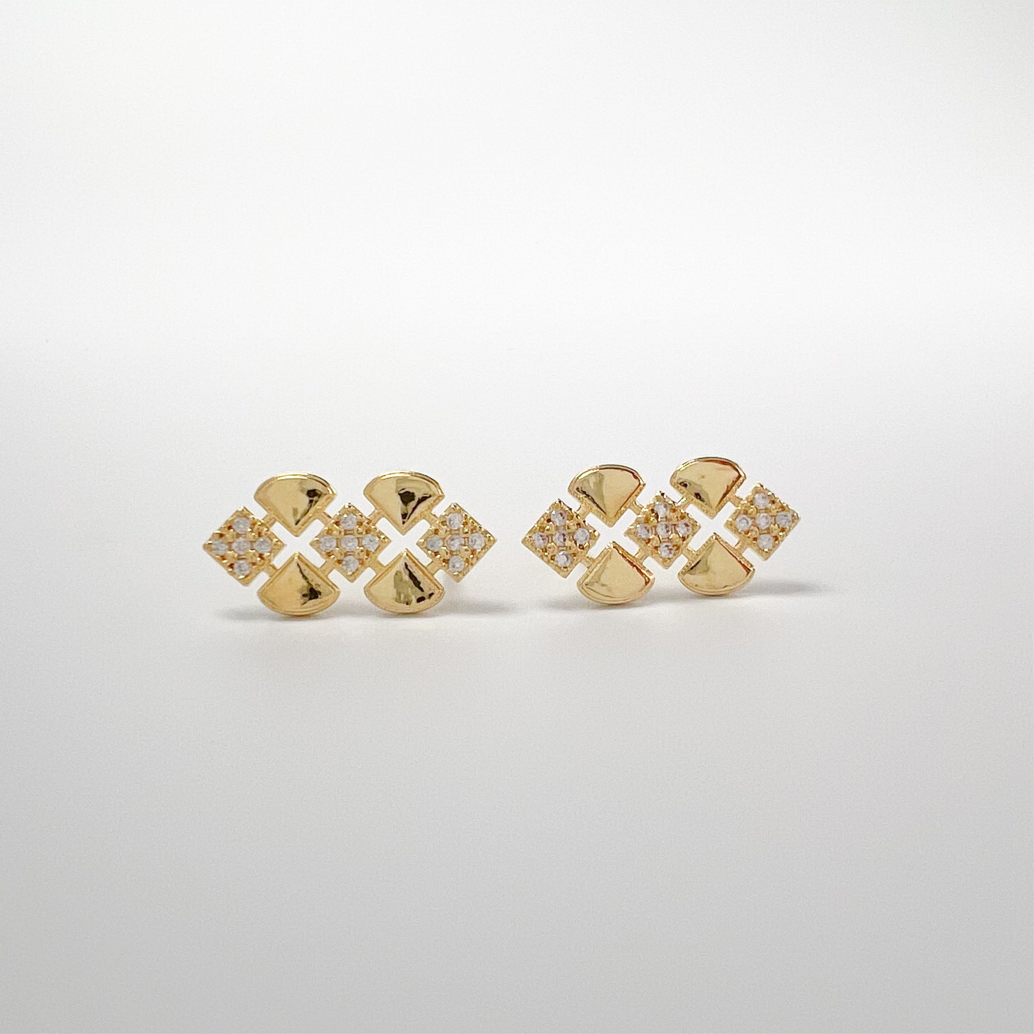 CROSSELLE EARRING  クロッセルイヤリング