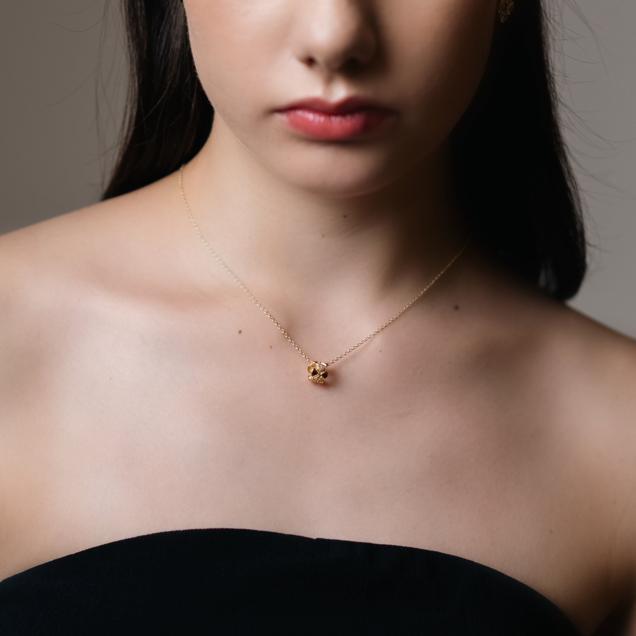 CROSSELLE NECKLACE  クロッセルネックレス